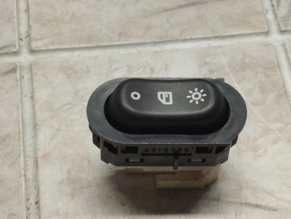 Other switches/knobs/shifts – Saab 9-5 (1998-2005)