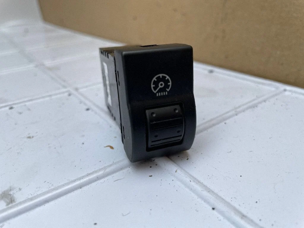 Panel lighting control switch 04057800