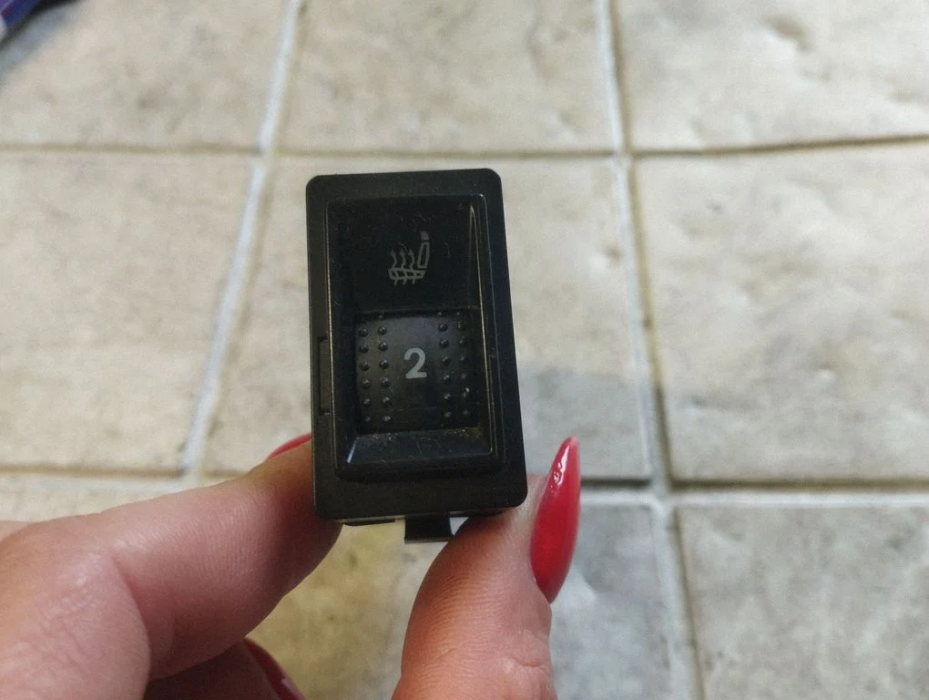 Istmesoojenduse lüliti 3U0963563
