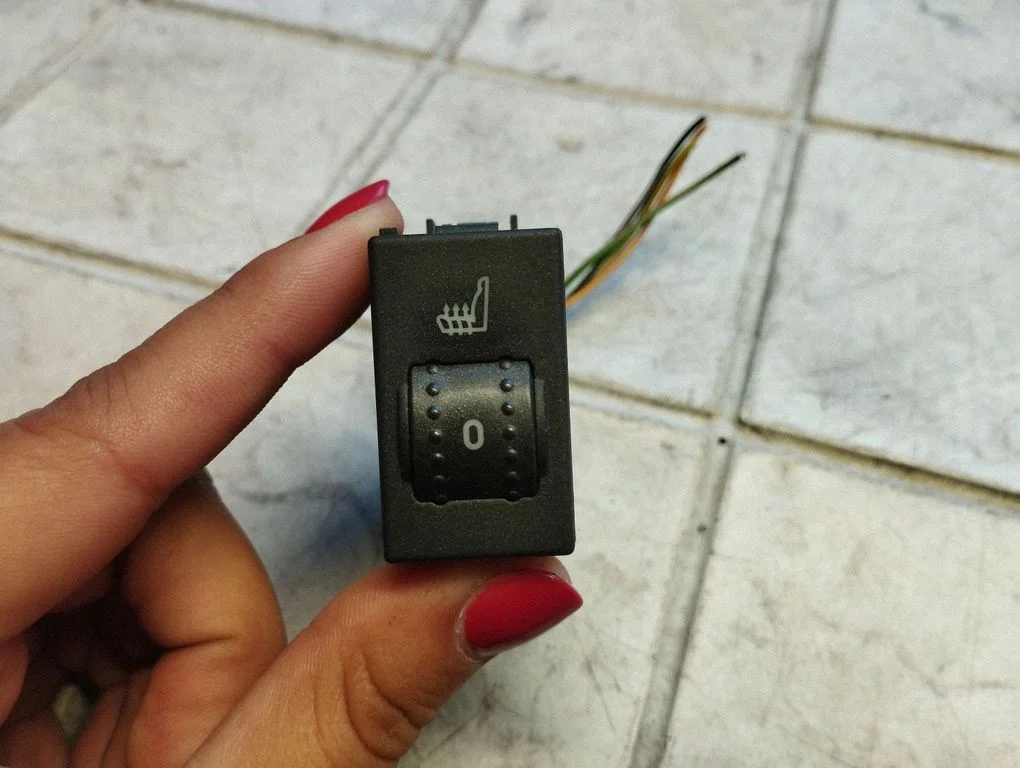 Seat heating switch 3M5T19K314AC