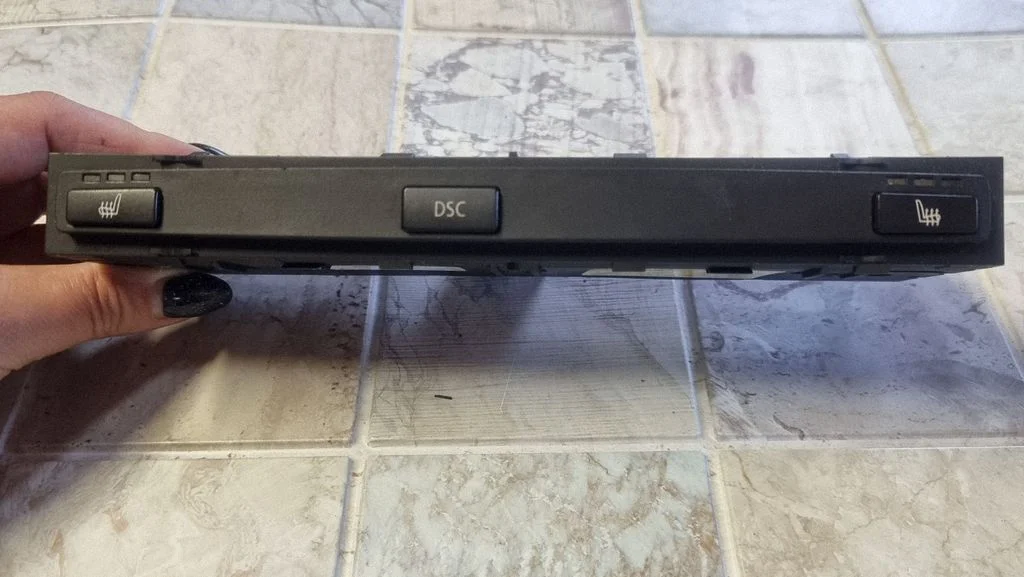 Seat heating switch 6949444
