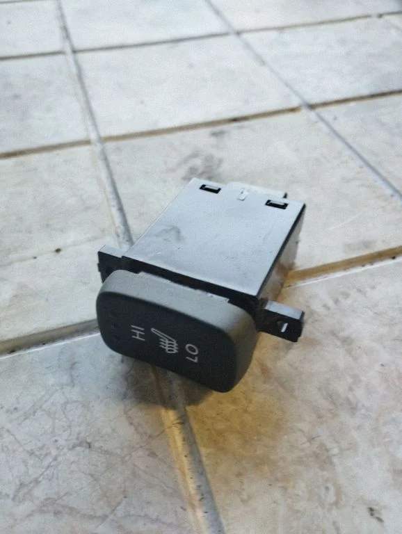 Seat heating switch – Honda CR-V (2007-2012)