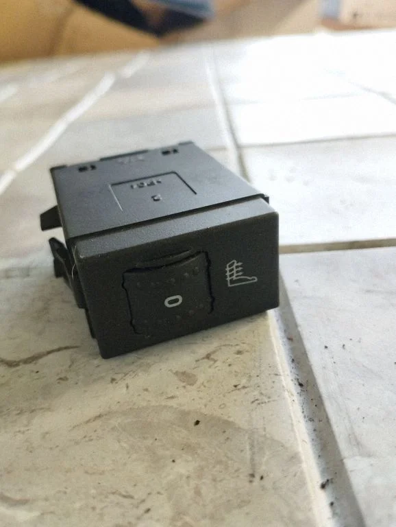 Istmesoojenduse lüliti – Ford Focus C-MAX (2003-2010)