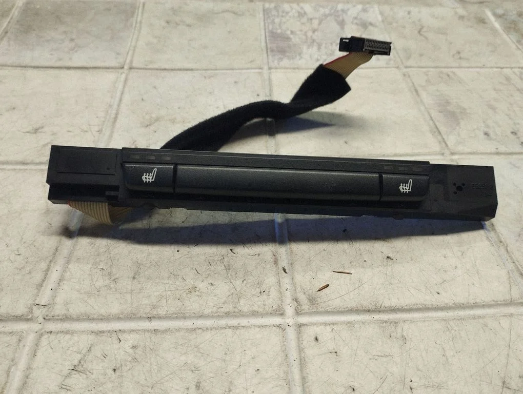 Seat heating switch – BMW 1 Series E81 E87 (2004-2011)