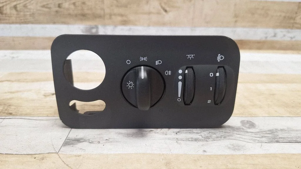 Light switch – Chrysler Voyager (2004-2007)