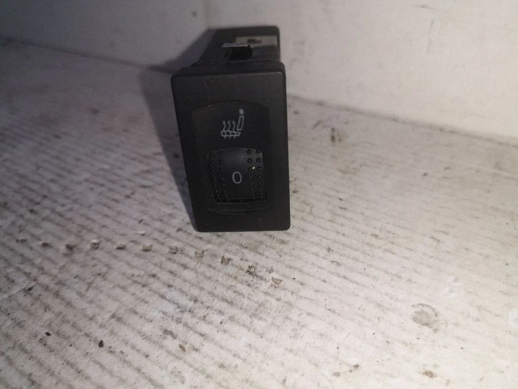 Sēdekļu apsildes slēdzis 3B0963563G