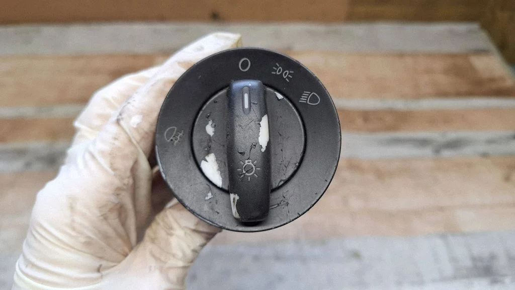 Light switch 1T0941431B