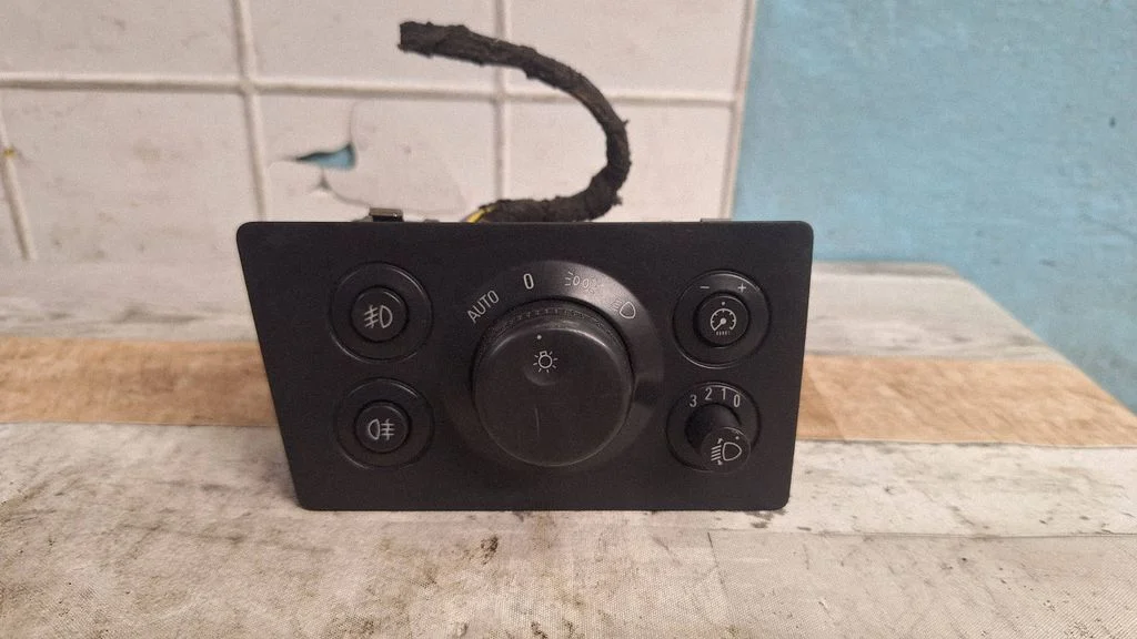 Light switch – Opel Zafira A (1999-2005)
