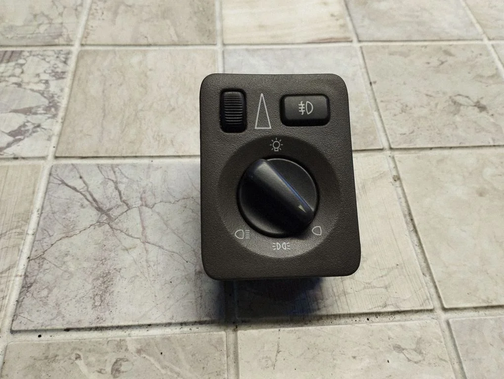 Light switch – Saab 9-5 (1998-2005)