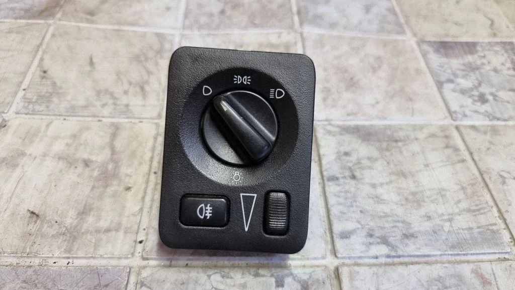 Light switch – Saab 9-5 (2006-2010)