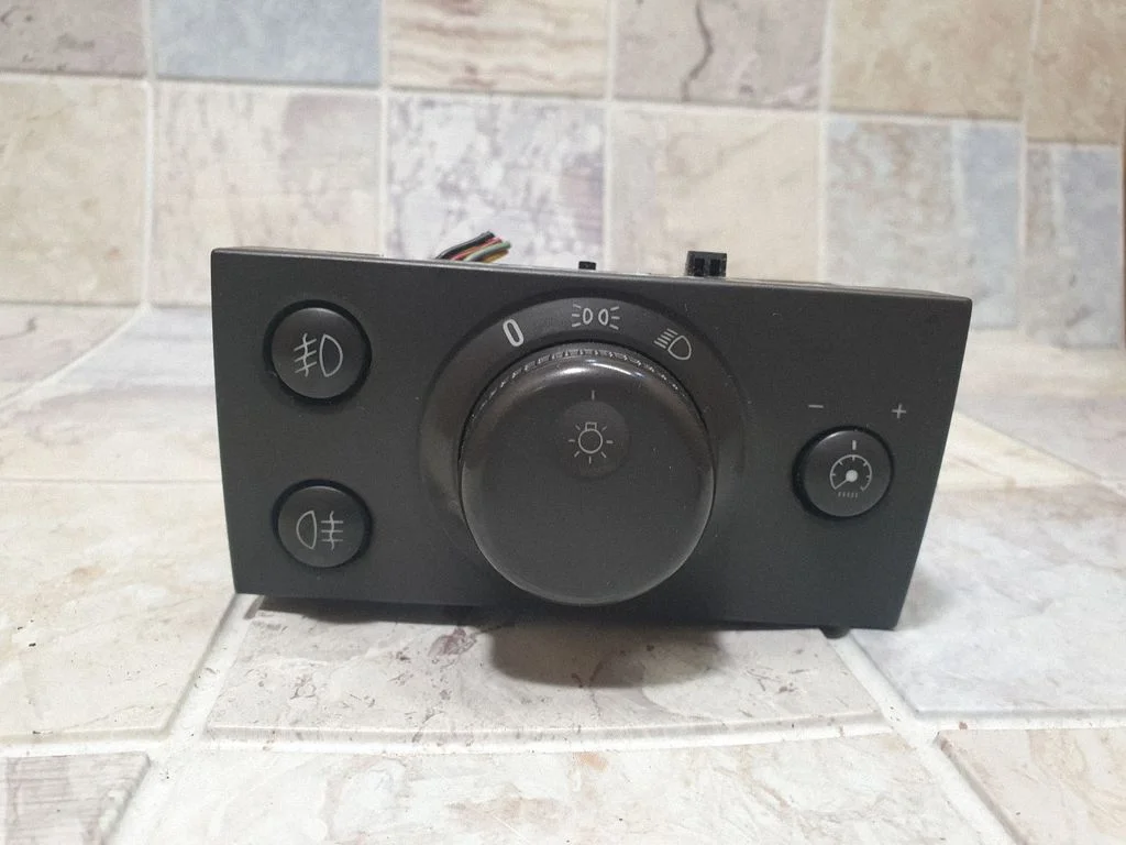 Light switch 9185891