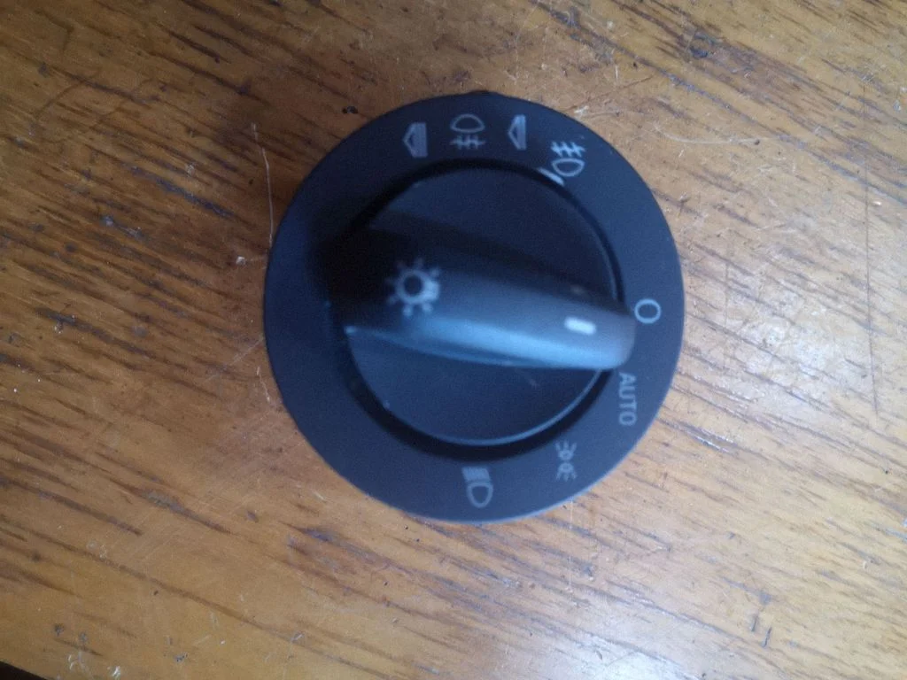 Light switch 4F1941531D