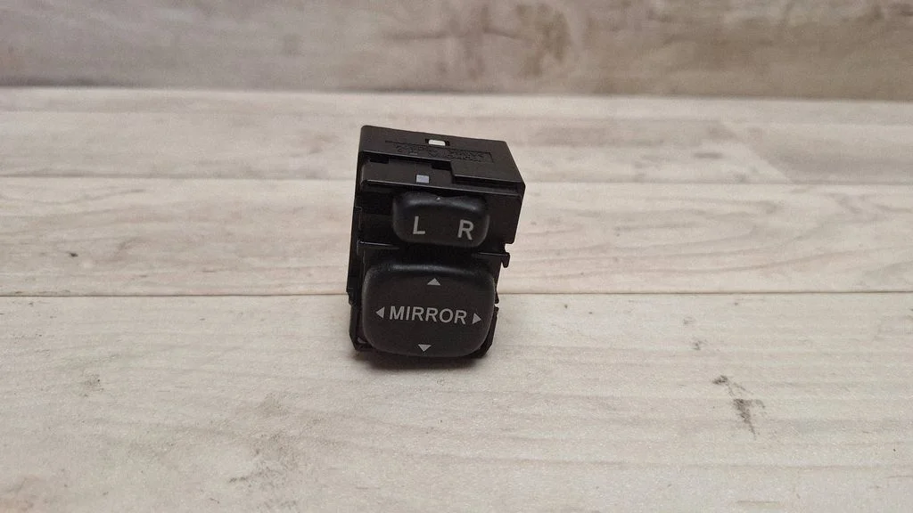 Wing mirror switch 183574