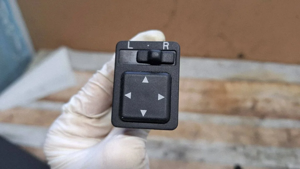 Wing mirror switch 8487005020