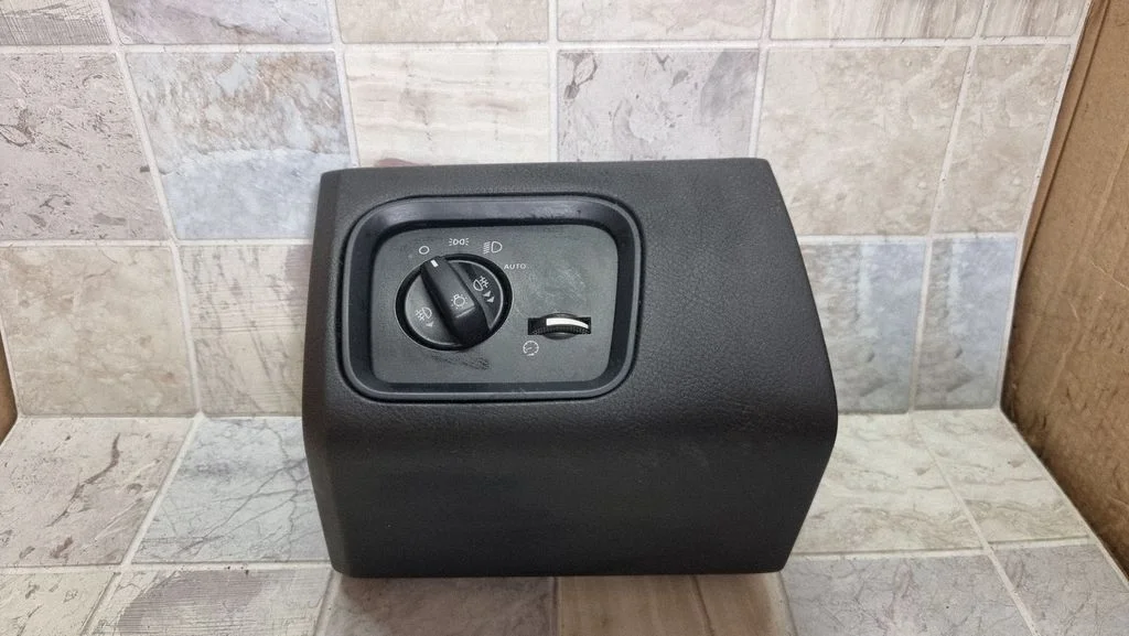 Light switch – Land Rover Range Rover Sport L320 (2005-2013)