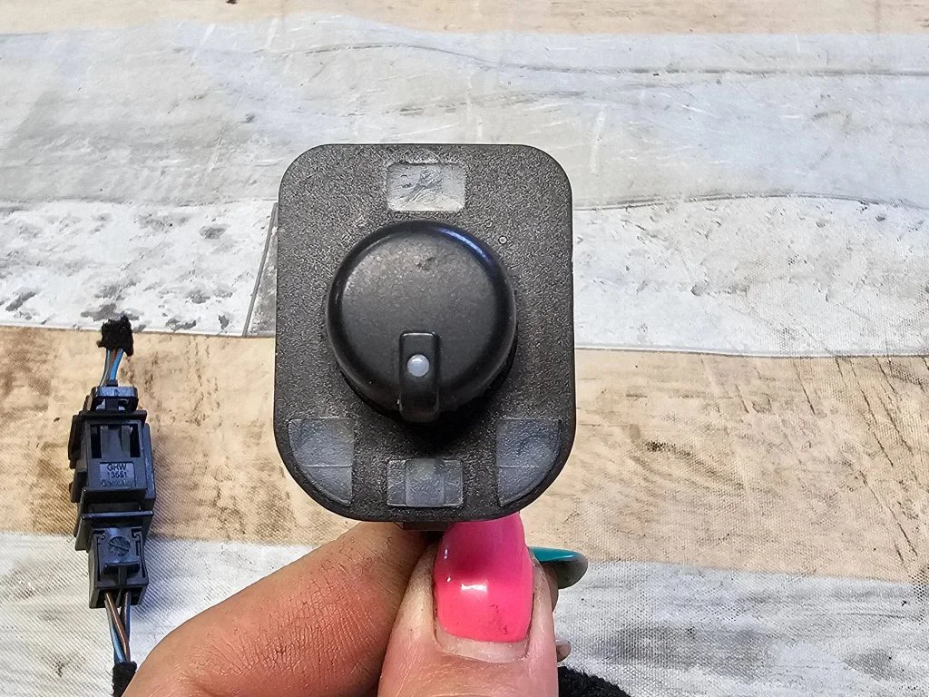 Wing mirror switch 8E0959565A