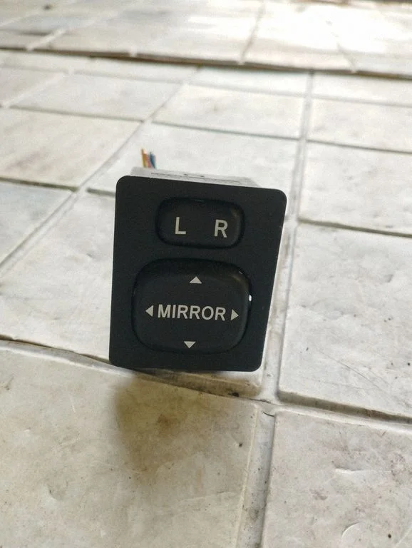 Wing mirror switch 769746