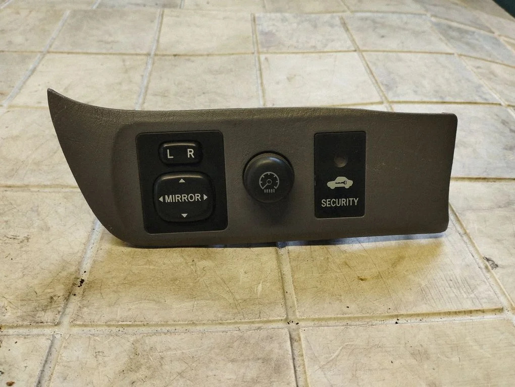 Wing mirror switch 183574