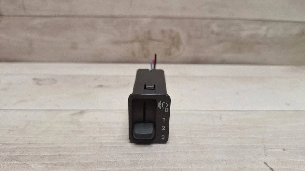 Headlight level height control switch 01645