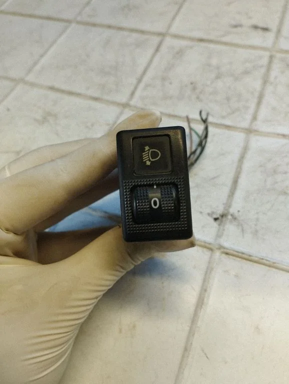 Headlight level height control switch 134139