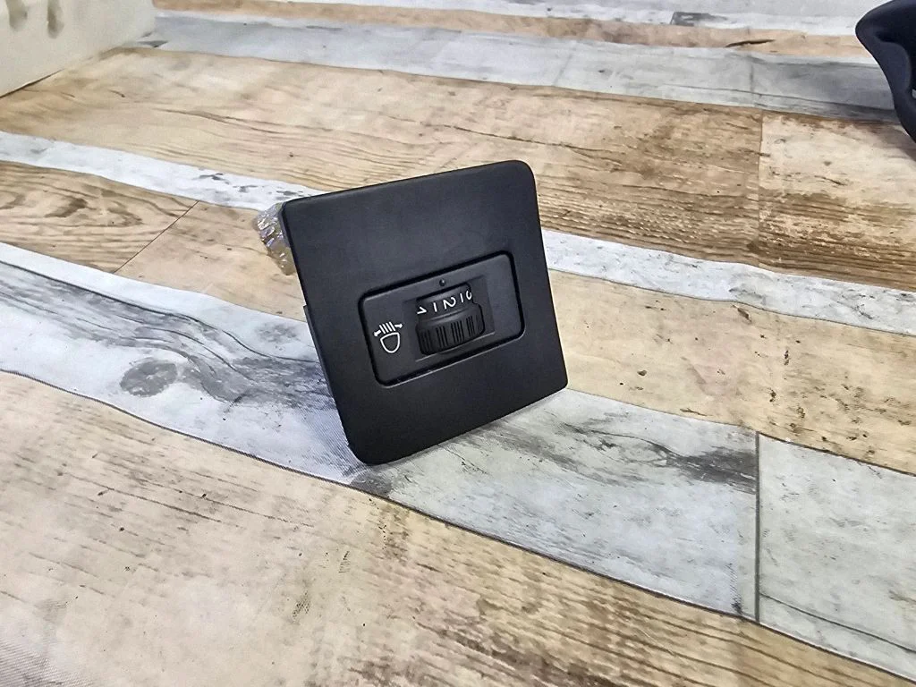 Headlight level height control switch 96384422XT