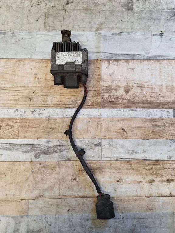 Jahutusventilaatori relee – Audi A4 S4 B7 8E 8H (2005-2008)