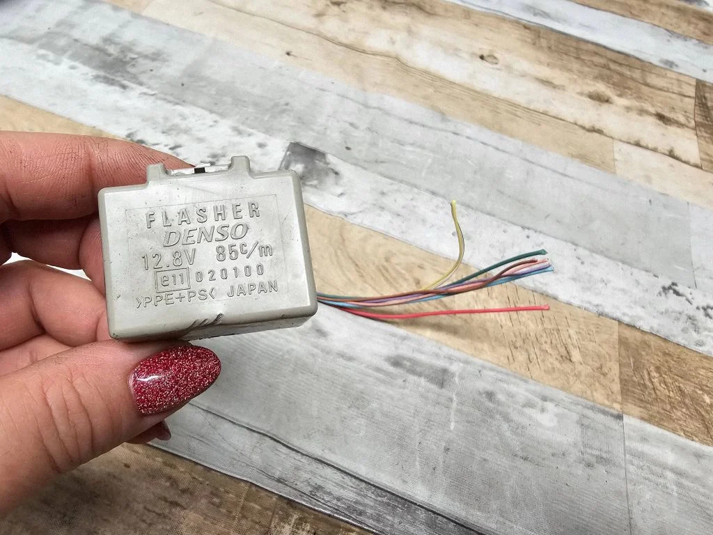Other relay 8198030170