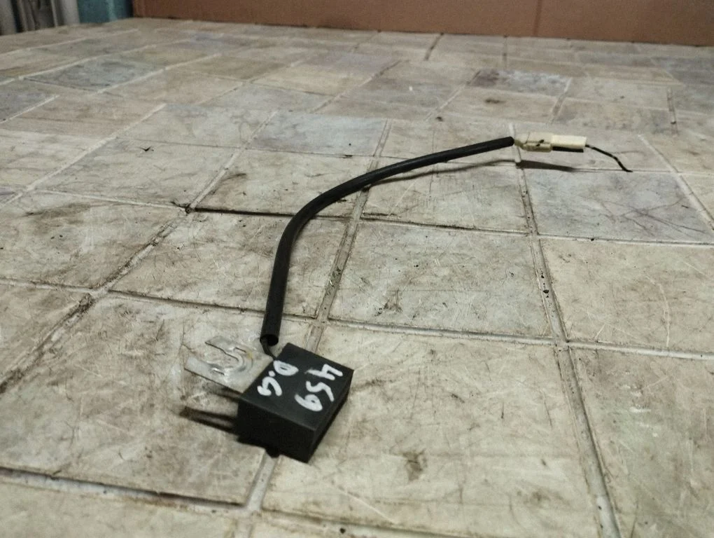 Other relay – Toyota RAV 4 (XA20) (2000-2005)