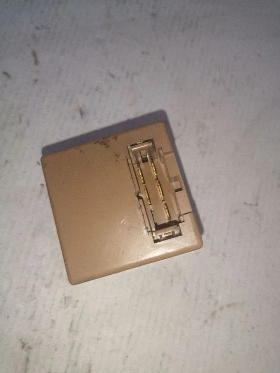 Other relay – Mitsubishi Galant (1997-2003)