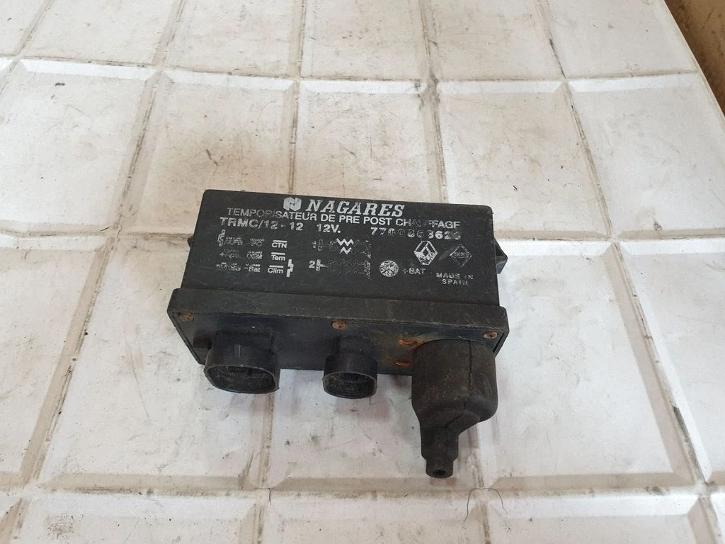 Eelsüüteküünalde relee – Renault Laguna I (1994-2000)