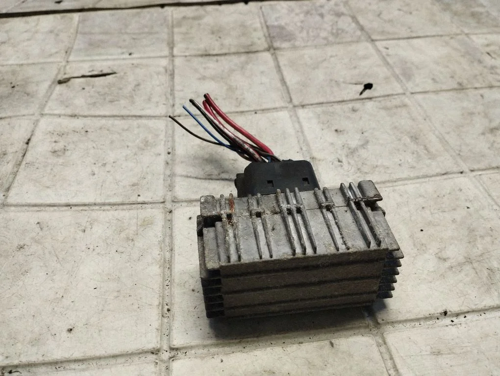 Glow plug pre-heat relay 09132691