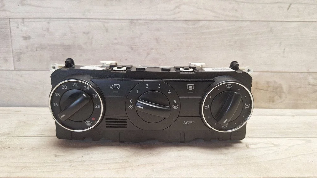 Kliimaseadme/kütte juhtplokk (salongis) – Mercedes-Benz B-klass W245 (2005-2011)