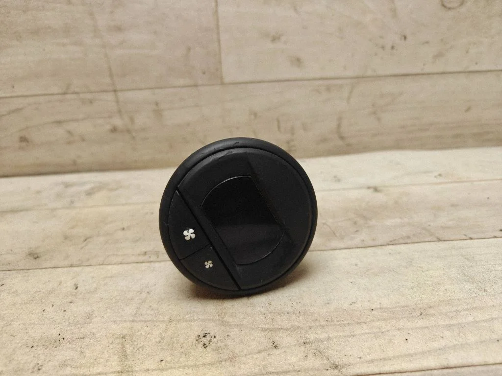 Climate control unit – Renault Espace - Grand espace IV (2004-2014)