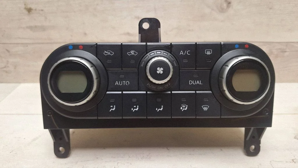 Climate control unit 27500JD45C