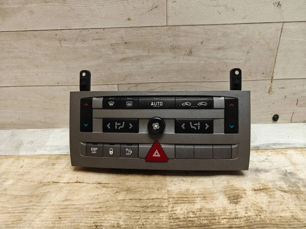 Climate control unit – Citroen C5 (2005-2008)