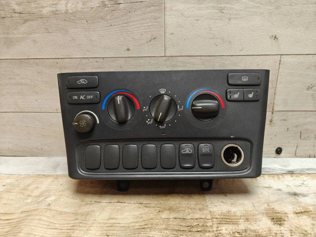 Climate control unit – Volvo S80 (1999-2003)