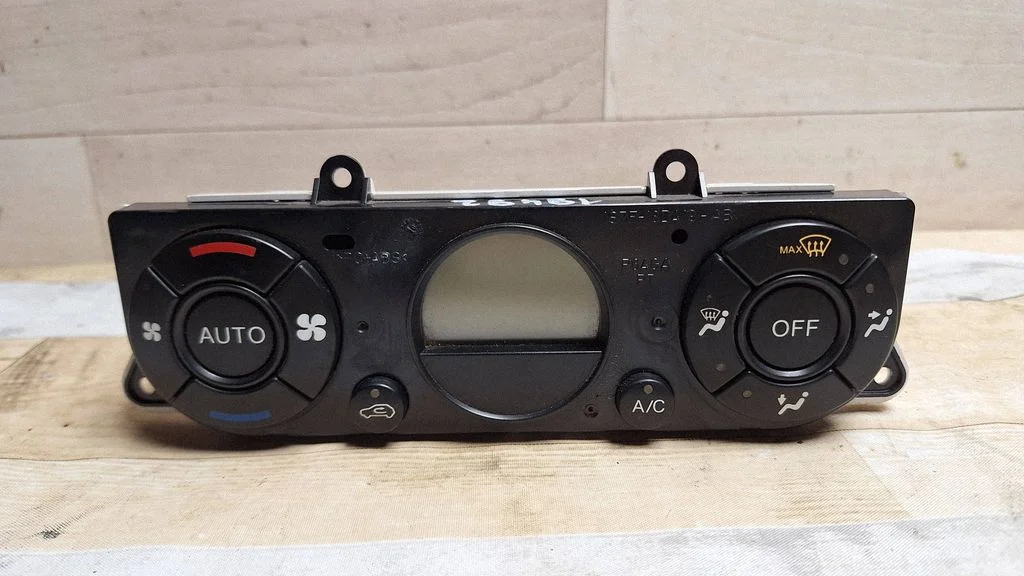 Climate control unit – Ford Mondeo Mk III (2000-2007)