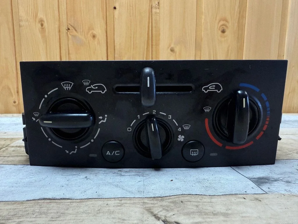 Panel sterowania klimatyzacją / nawiewem – Peugeot 207 (2006-2013)