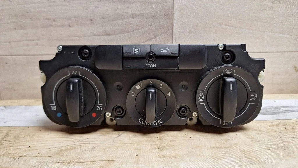 Climate control unit 74730920
