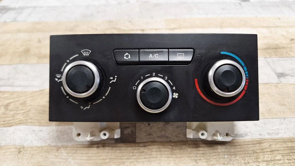 Climate control unit G0799