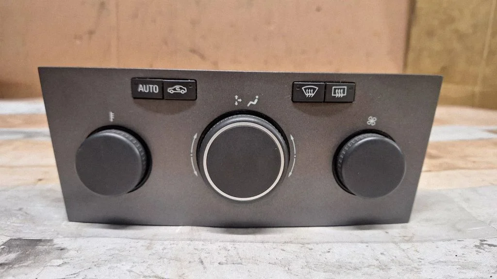 Climate control unit 0AM7504C68