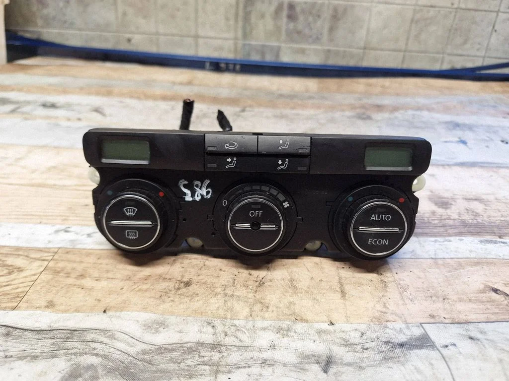 Climate control unit 74641420