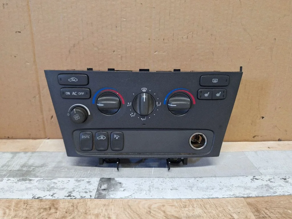 Kliimaseadme/kütte juhtplokk (salongis) – Volvo V70 (2000-2004)