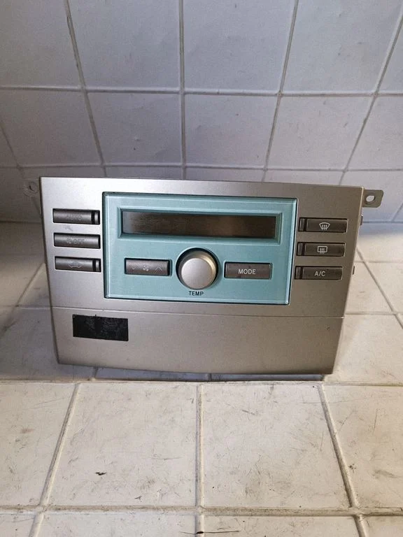 Climate control unit 559000F030