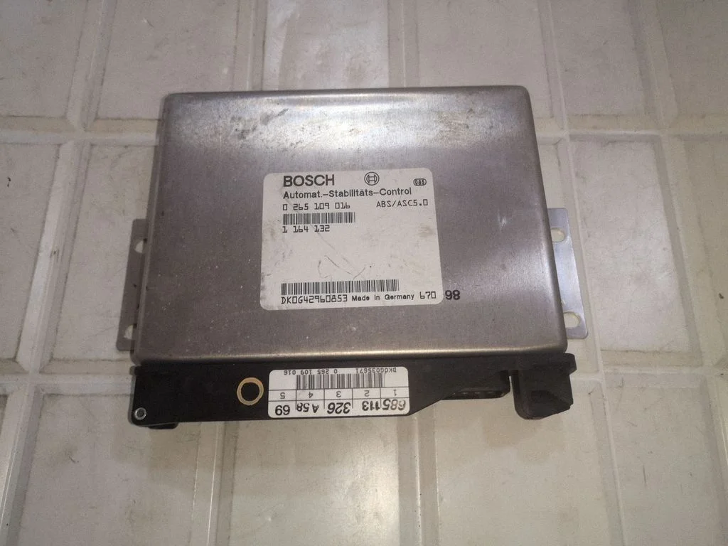 ABS-juhtplokk – BMW 5-seeria E39 (1996-2003)