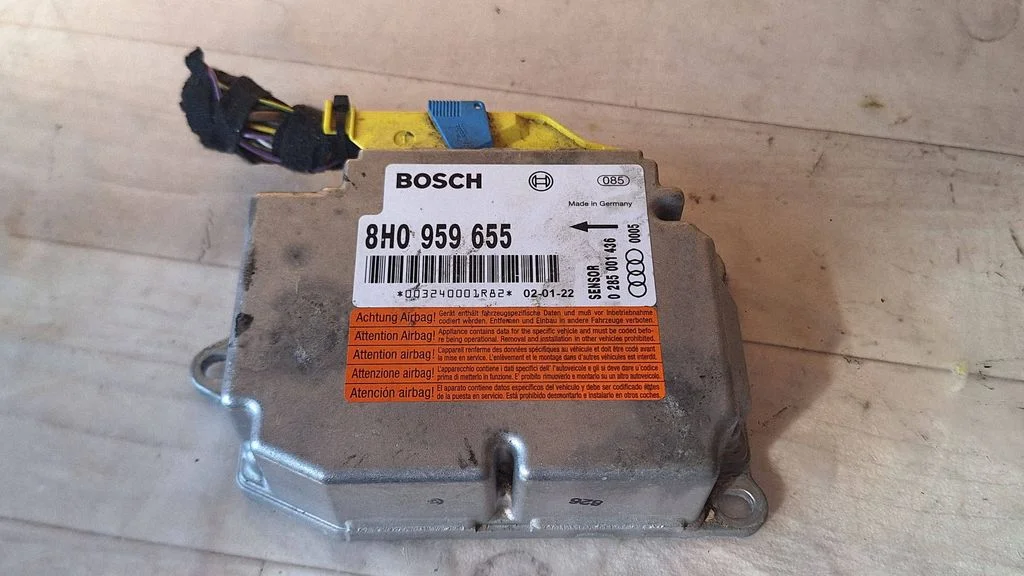 Drošības spilvenu vadības bloks 8H0959655