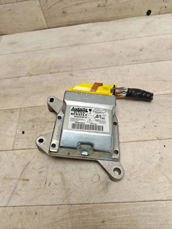 Airbag control unit/module – Renault Espace - Grand espace IV (2004-2014)