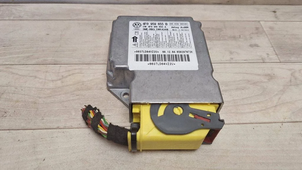 Airbag control unit/module 4F0959655B