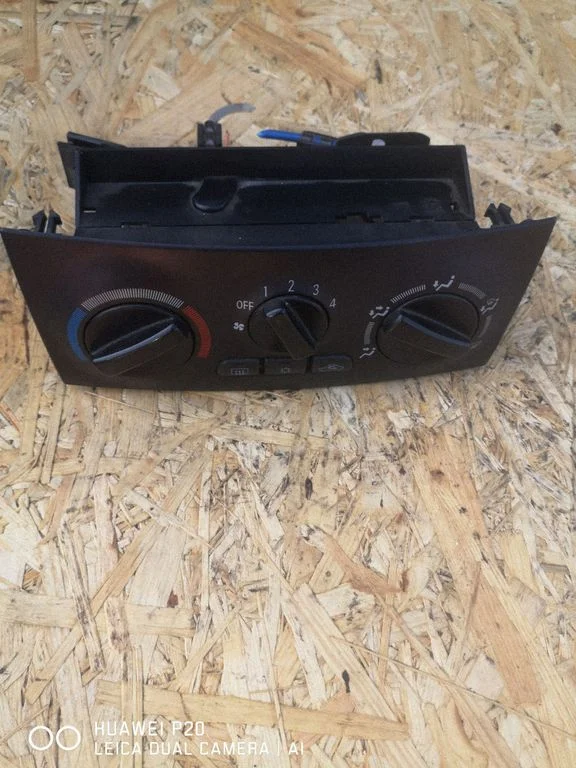 Climate control unit MN140637