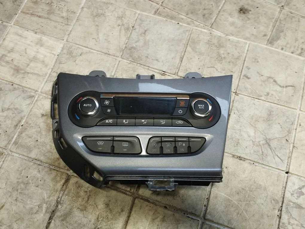 Climate control unit BM5T18C612CL